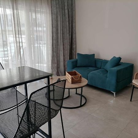 Petrani Suite 1 Неа-Перамос Экстерьер фото